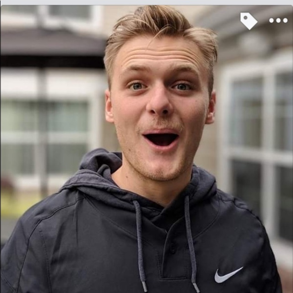 Meet your Posher, Sam